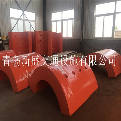 青島新盛包郵弧形橋梁復(fù)合材料防撞塊