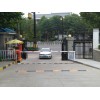 停車(chē)不刷卡防砸車(chē)道閘01